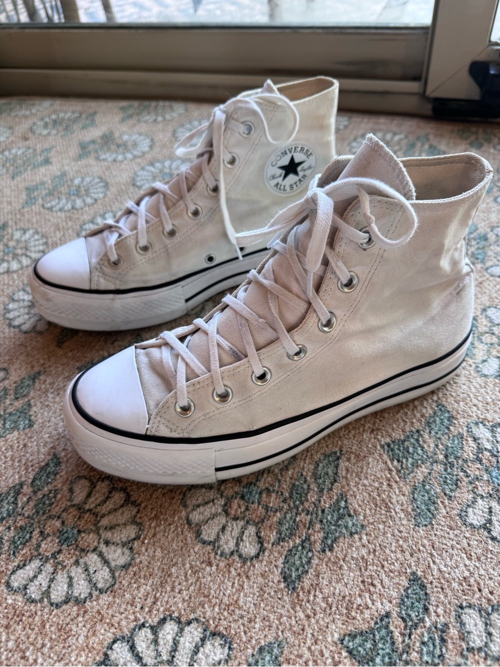 Converse Chuck Taylor white High Top Platform Sneakers size 9